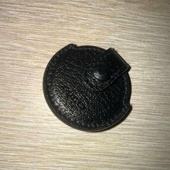 Brand new Gucci Black Leather AirTag case with box - Picture 2 of 4